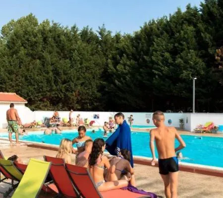 Mh 107 Fayet Сasa de vacaciones